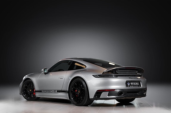 Porsche 911 8 of 30