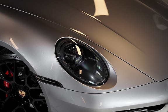 Porsche 911 14 of 30