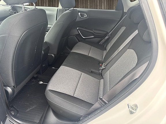 Kia e-Soul 8 of 9