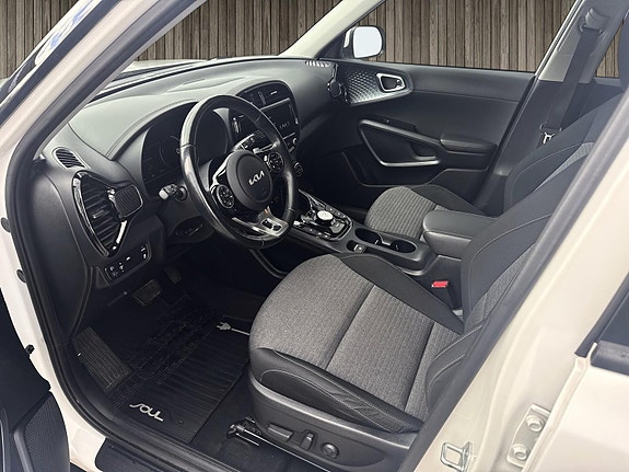 Kia e-Soul 5 of 9