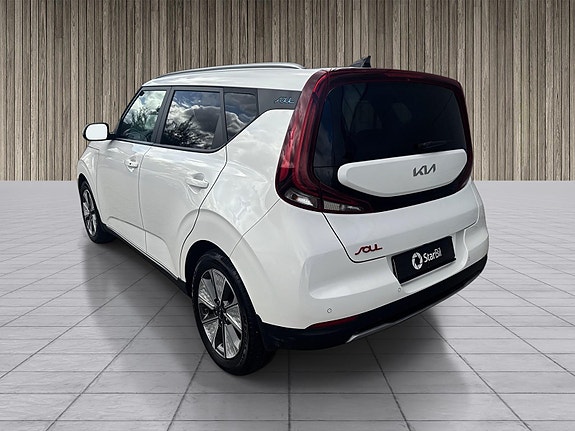 Kia e-Soul 4 of 9