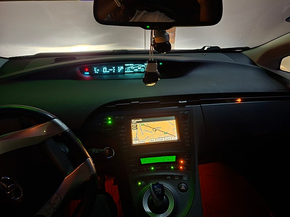 Toyota Prius 23 of 24