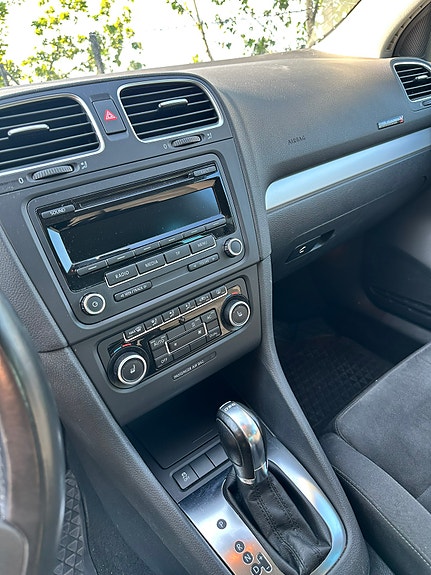 Volkswagen Golf VI 8 of 12