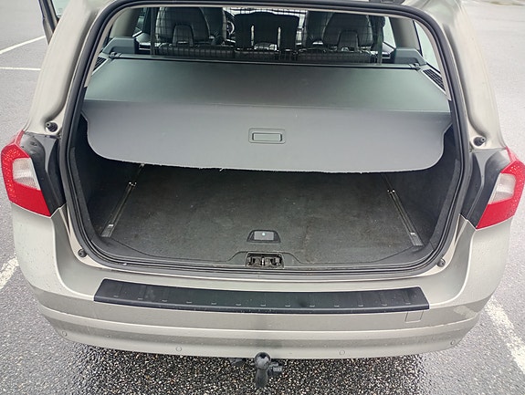 Volvo V70 5 of 15