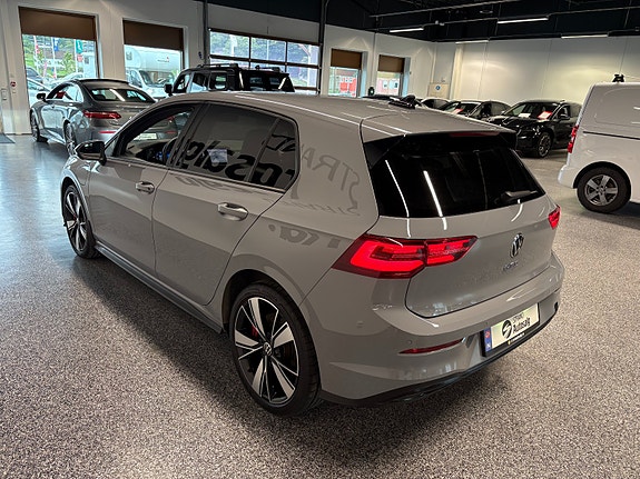 Volkswagen Golf 4 of 24