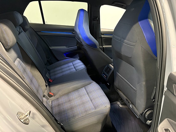 Volkswagen Golf 6 of 24