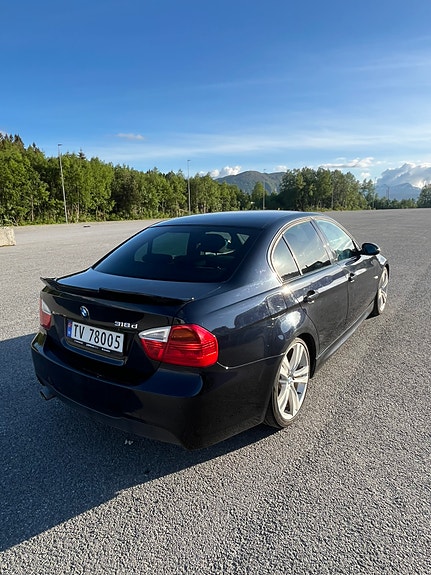 BMW 318d 6 of 26