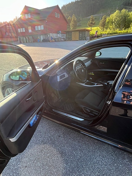 BMW 318d 9 of 26