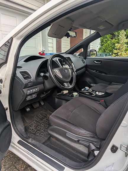 Nissan Leaf 4 of 20