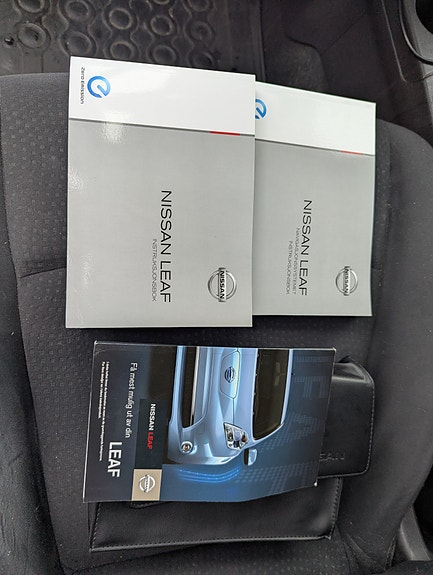 Nissan Leaf 20 of 20