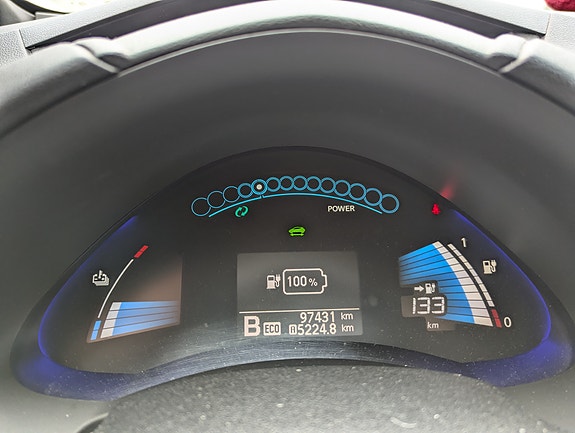Nissan Leaf 3 of 20