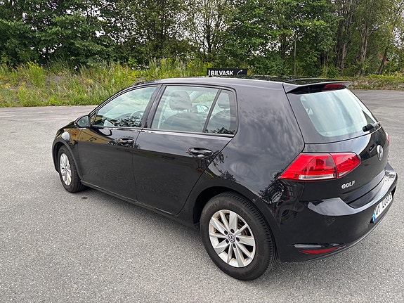 Volkswagen Golf VII 18 of 25