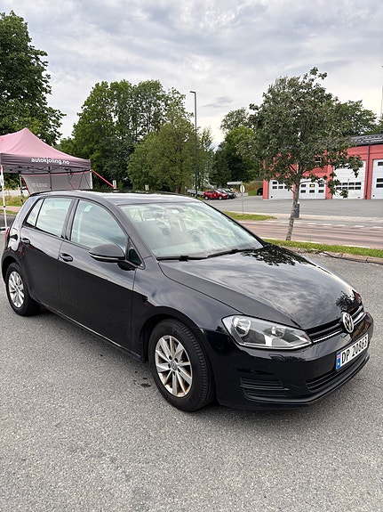 Volkswagen Golf VII 4 of 25