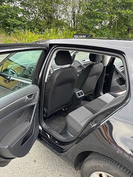 Volkswagen Golf VII 7 of 25