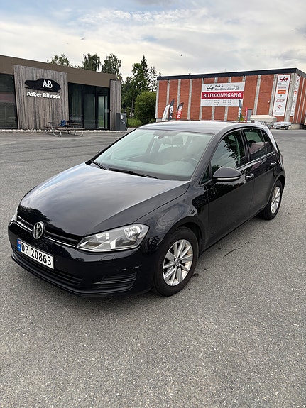 Volkswagen Golf VII 2 of 25