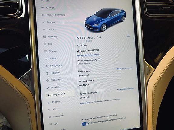 Tesla Model S 26 of 30