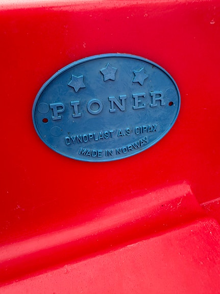 Pioner 8 fot med 3.5 hk motor 4 of 8