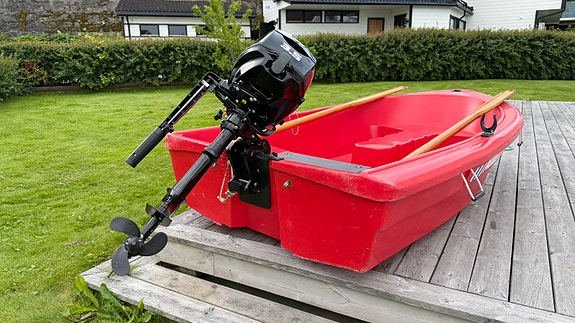 Pioner 8 fot med 3.5 hk motor 3 of 8