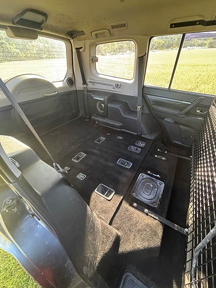 Mitsubishi Pajero 14 of 28