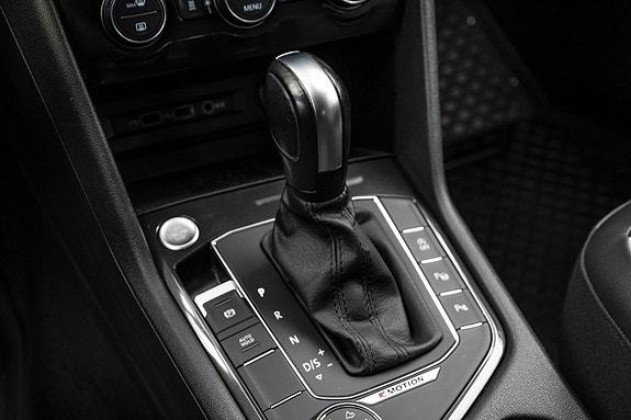 Volkswagen Tiguan 17 of 30