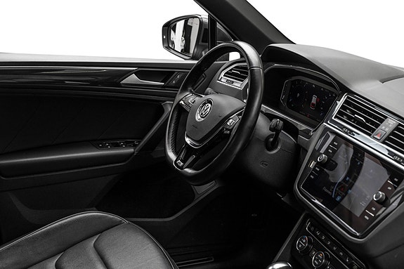 Volkswagen Tiguan 21 of 30