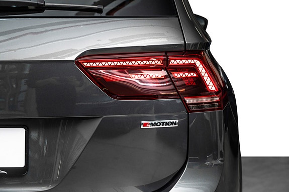 Volkswagen Tiguan 10 of 30