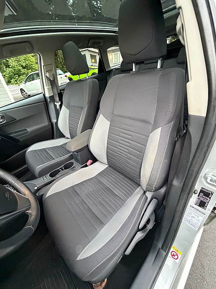 Toyota Auris 30 of 30