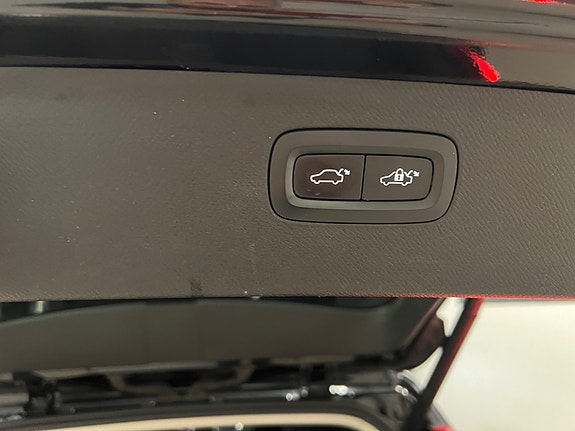 Volvo XC90 15 of 15