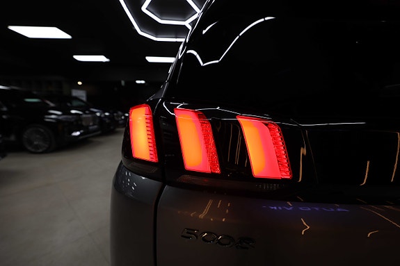 Peugeot 5008 21 of 30