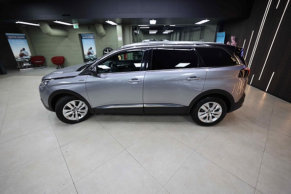 Peugeot 5008 18 of 30