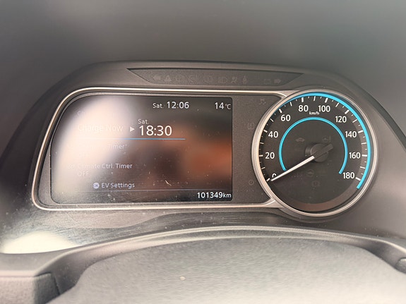 Nissan Leaf 9 of 10