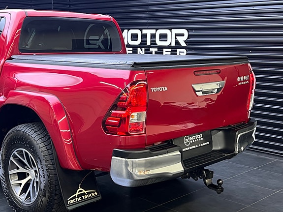 Toyota HiLux 5 of 30