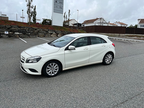 Mercedes-Benz A180 10 of 12