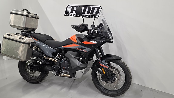 KTM 890 Adventure 6 of 10