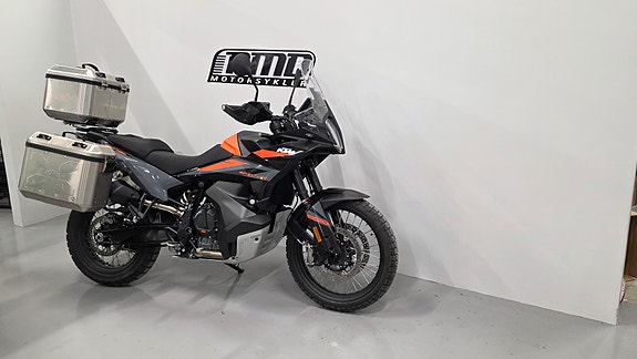 KTM 890 Adventure 7 of 10