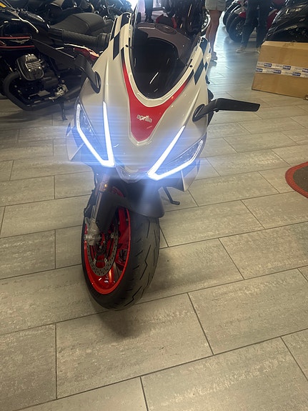 Aprilia RS 660 Extrema 8 of 9