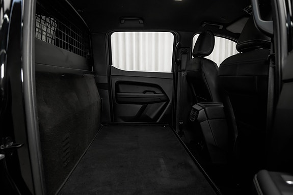 Volkswagen Amarok 10 of 20