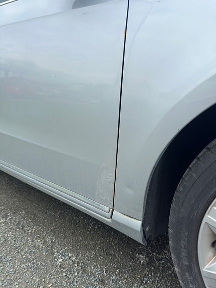 Volkswagen Passat 9 of 17