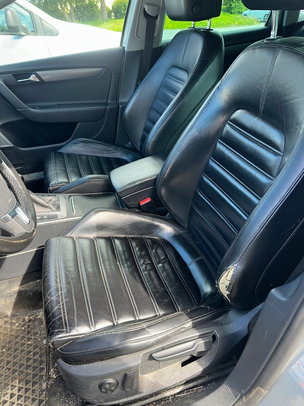 Volkswagen Passat 14 of 17