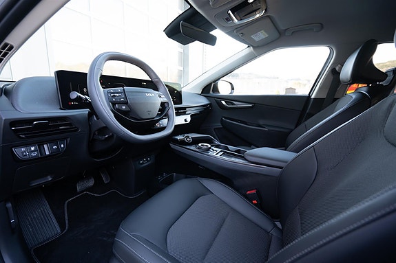 Kia EV6 12 of 30
