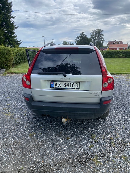 Volvo XC90 6 of 12