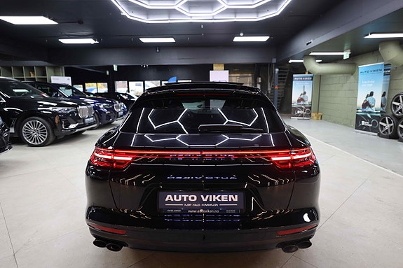 Porsche Panamera 4 7 of 30