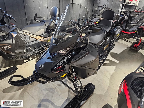 Ski-doo Expedition LE 20" 900 ACE DEMO 3 of 4