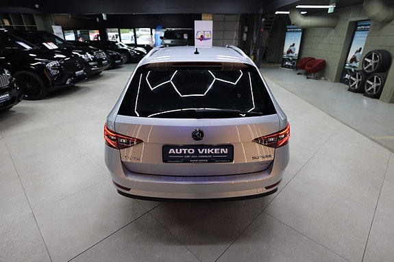 Skoda Superb 15 of 30