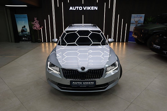 Skoda Superb 11 of 30
