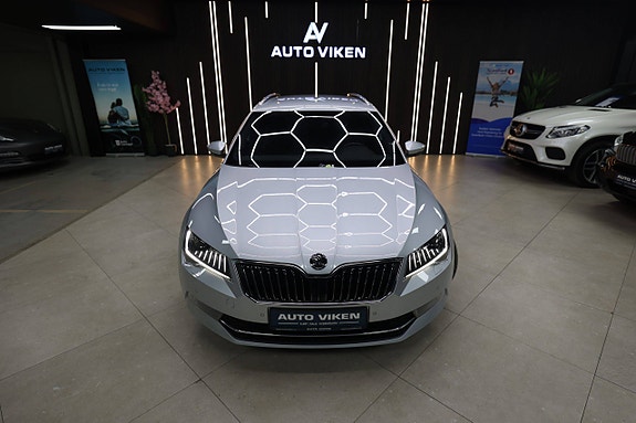 Skoda Superb 11 of 30