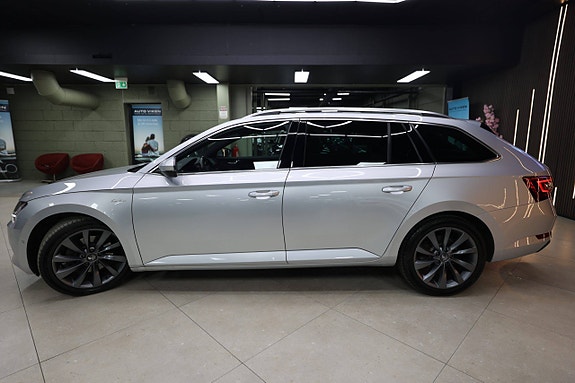 Skoda Superb 5 of 30
