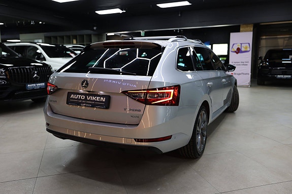 Skoda Superb 8 of 30