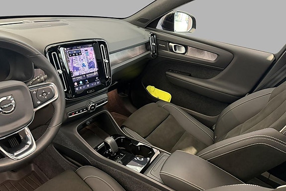 Volvo XC40 22 of 30