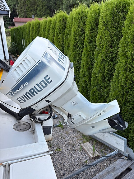 Evinrude Ocean Pro 115 V4 2 of 7